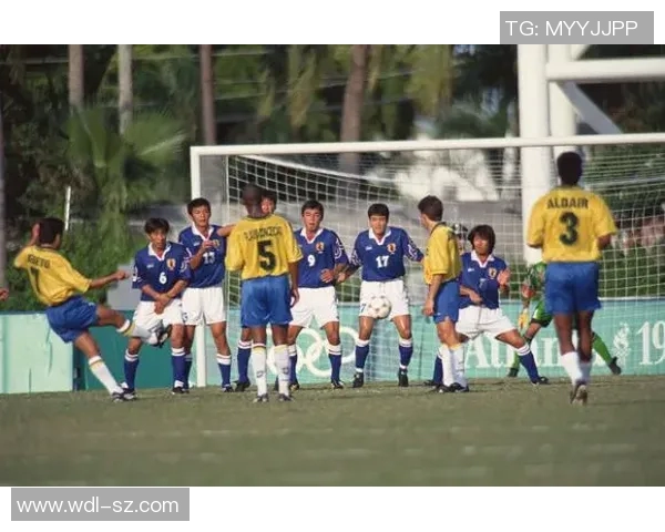 昔日日本足球巨星回顾 展现辉煌与奋斗的足迹